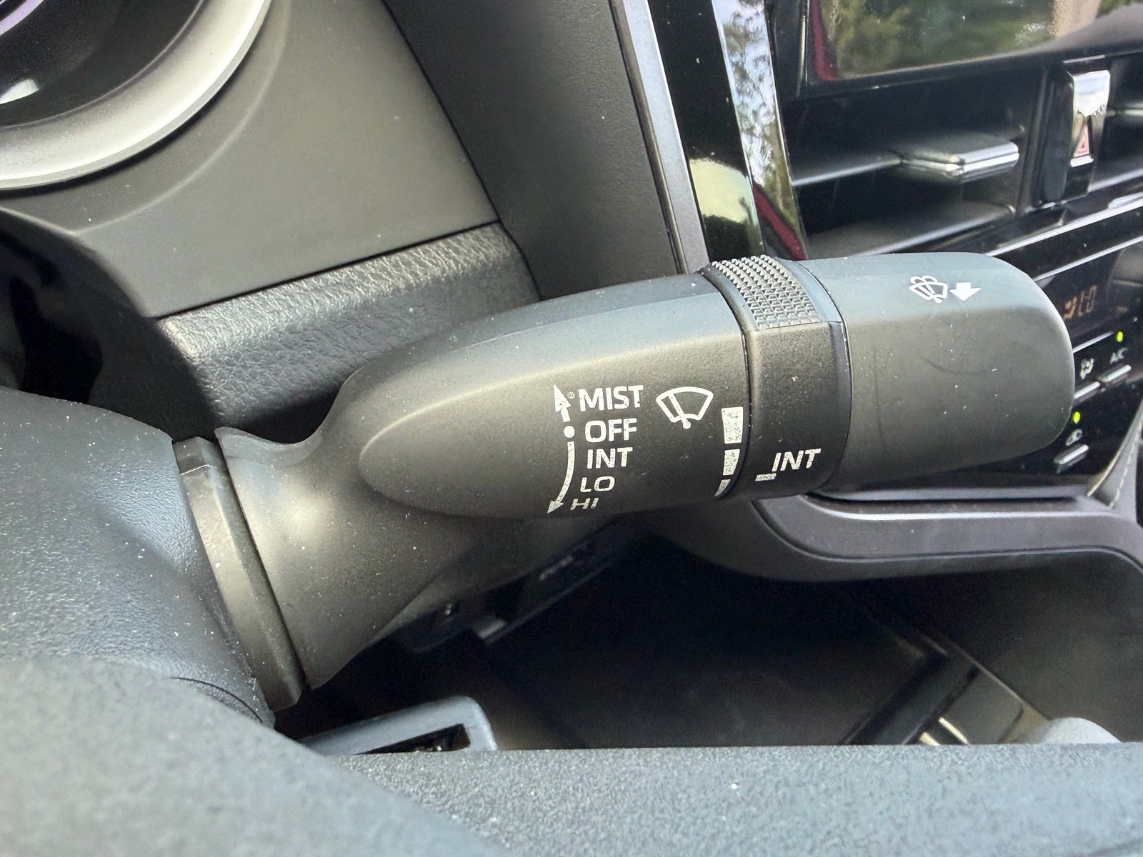 Used 2023 Toyota Camry LE FWD image 28