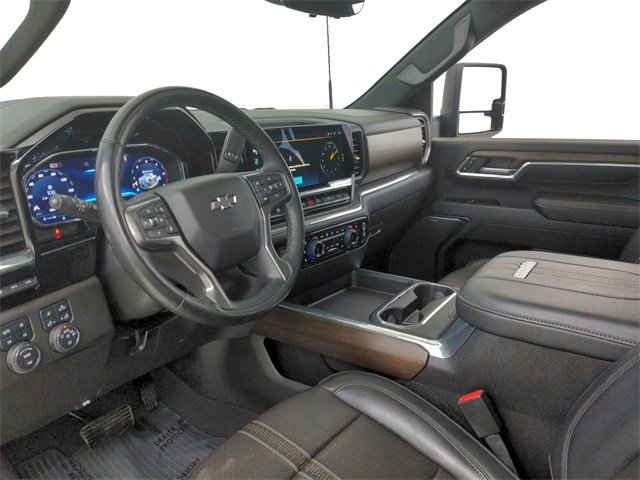 Used 2024 Chevrolet Silverado 3500 High Country image 25