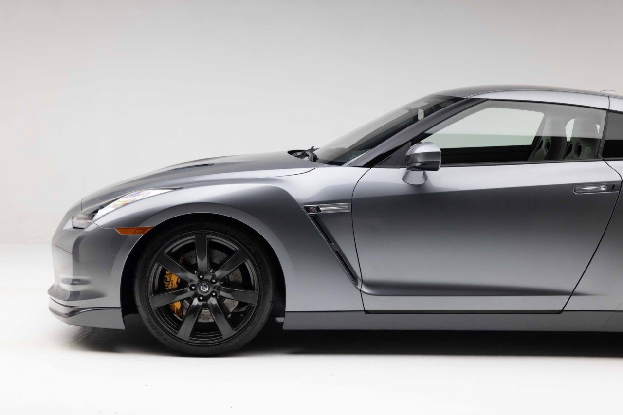 Used 2010 Nissan GT-R Premium AWD/4WD image 21