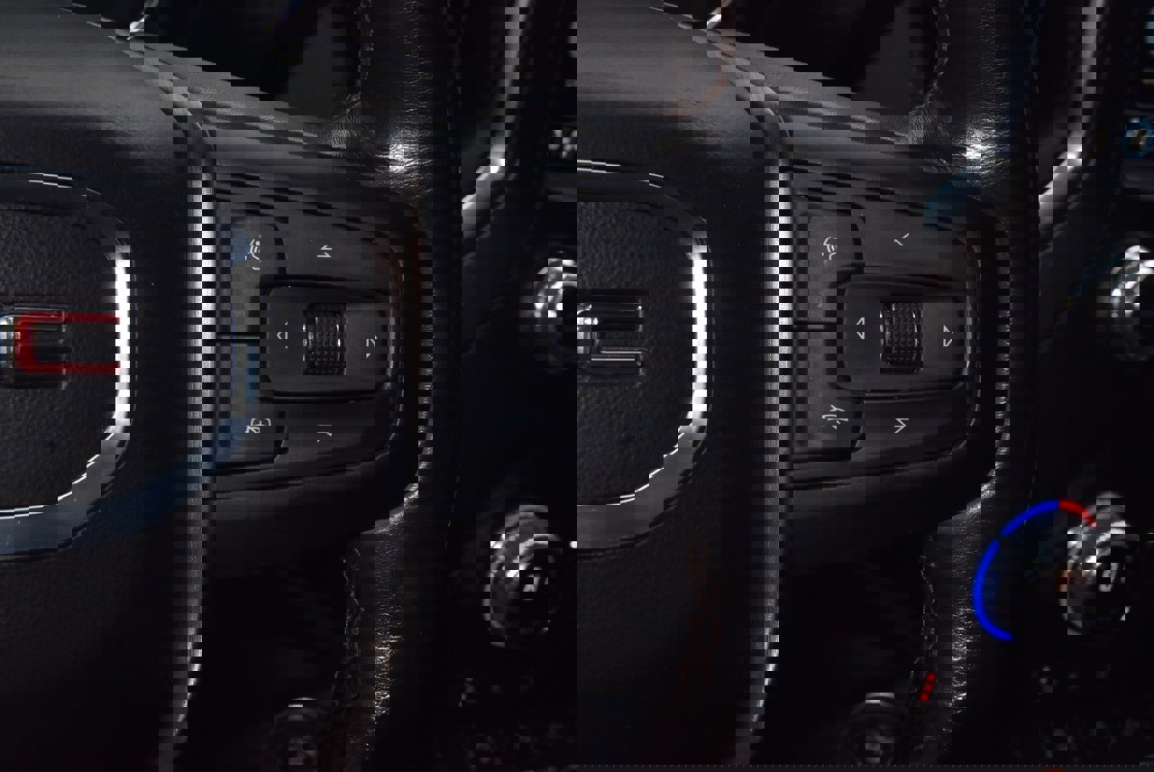 Used 2021 GMC Sierra 1500 AT4 w/ AT4 Preferred Package image 24