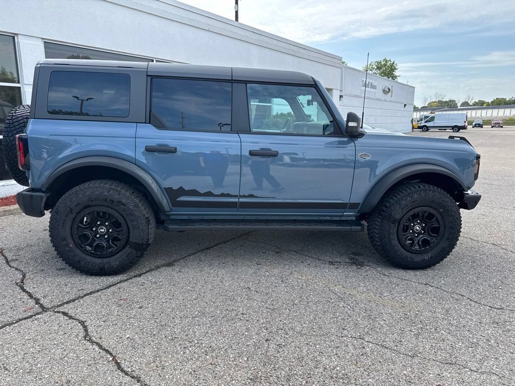 Certified 2024 Ford Bronco Wildtrak AWD/4WD image 2