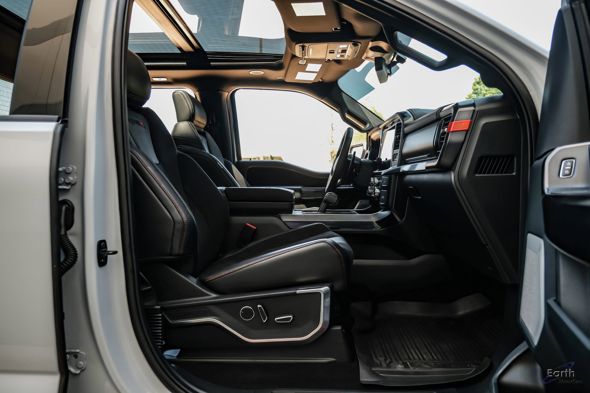 Used 2025 Ford F150 Raptor w/ Equipment Group 803A Raptor R image 56