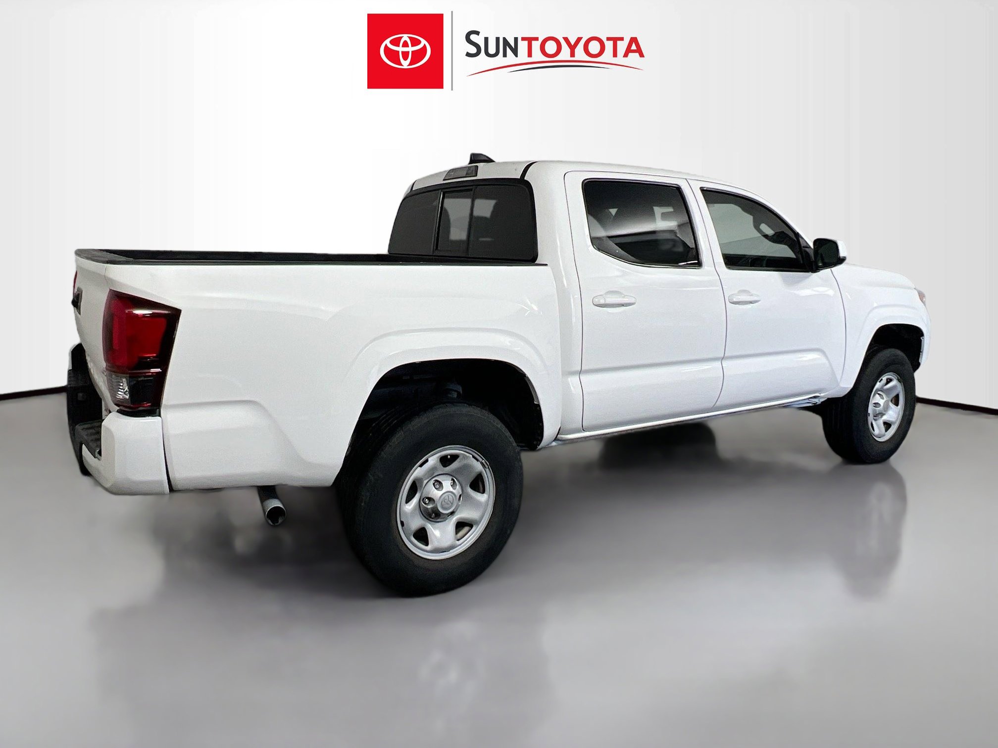 Used 2023 Toyota Tacoma SR image 4