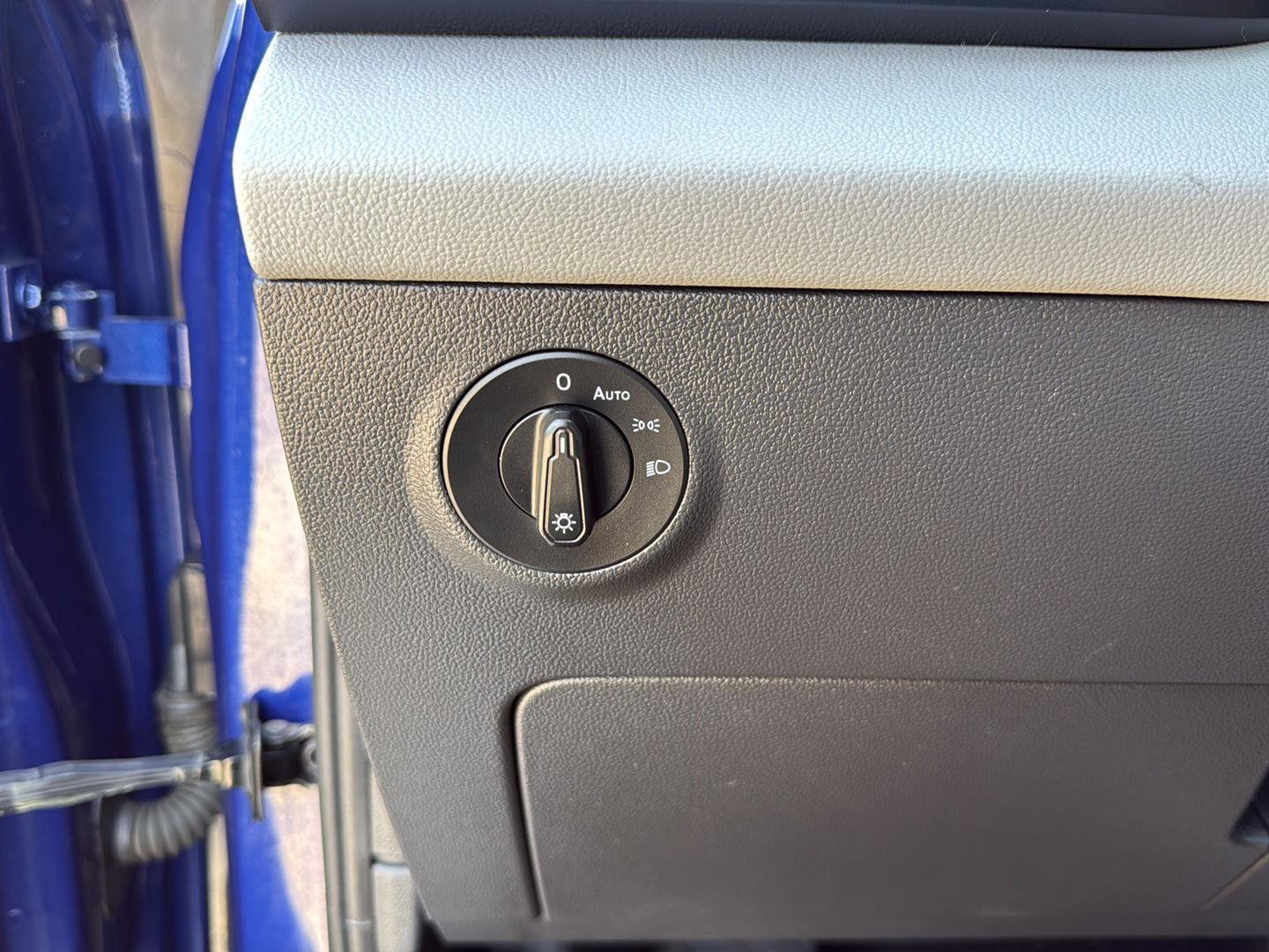 Used 2022 Volkswagen Taos SE image 14