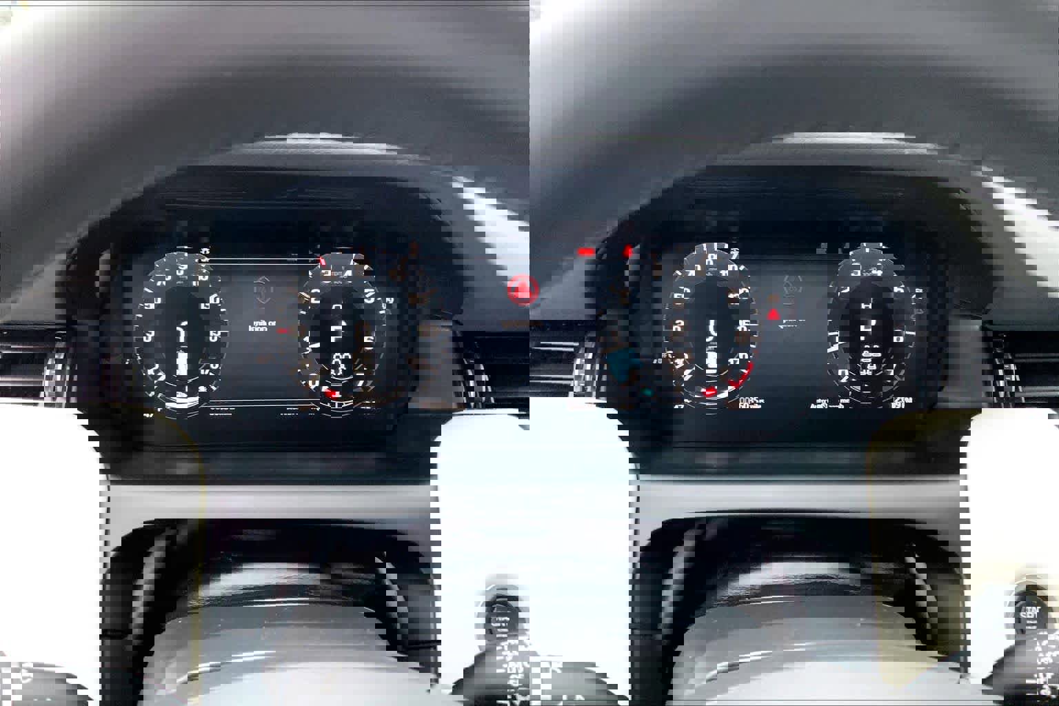 Used 2025 Land Rover Discovery Sport S image 25