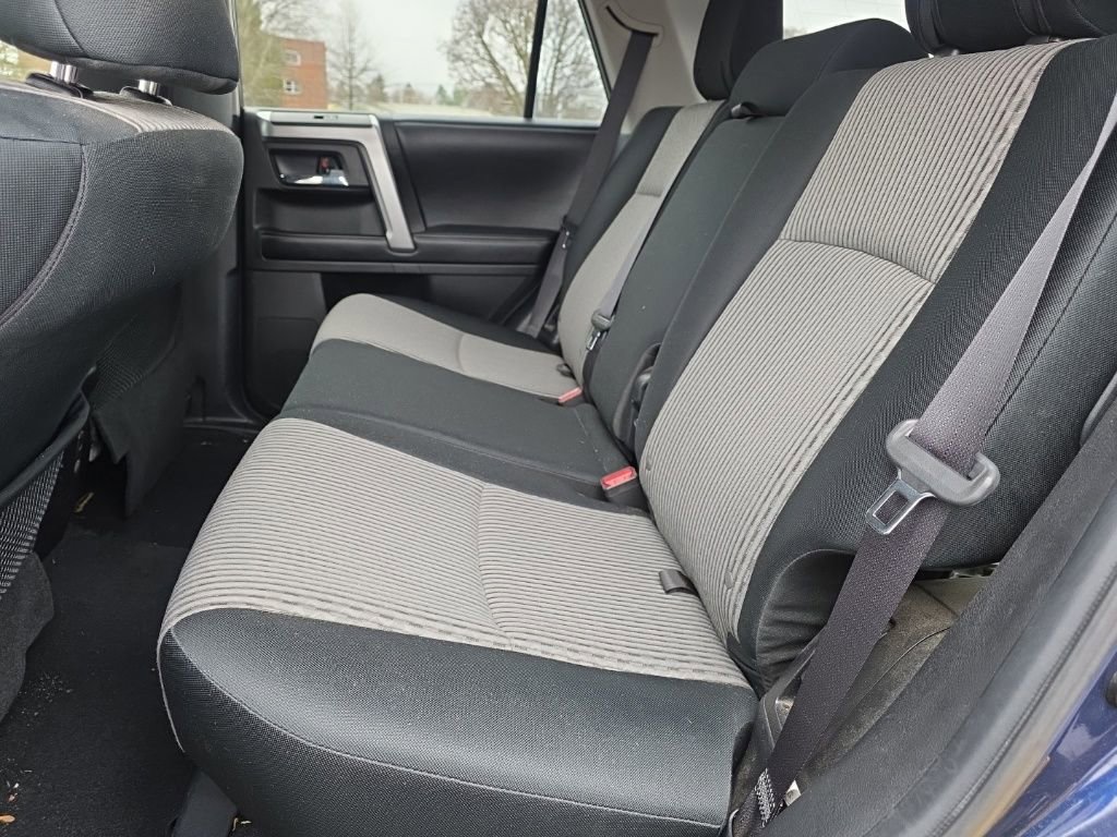 Used 2016 Toyota 4Runner SR5 image 23