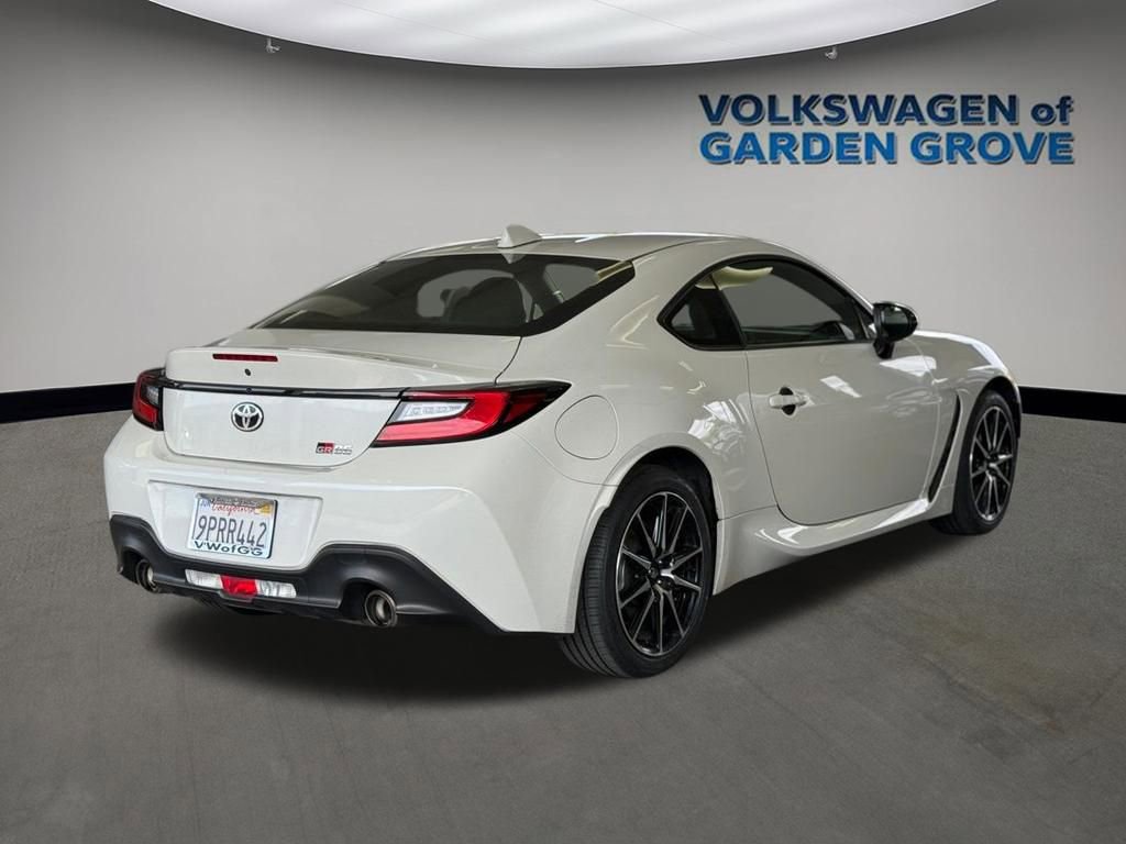 Used 2022 Toyota GR86 w/ ALL Weather Mat Package (TMS) image 7