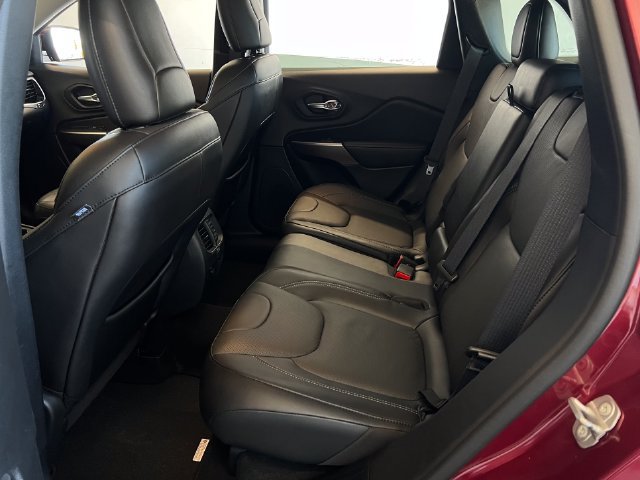 Used 2021 Jeep Cherokee Limited w/ Elite Package AWD/4WD image 29