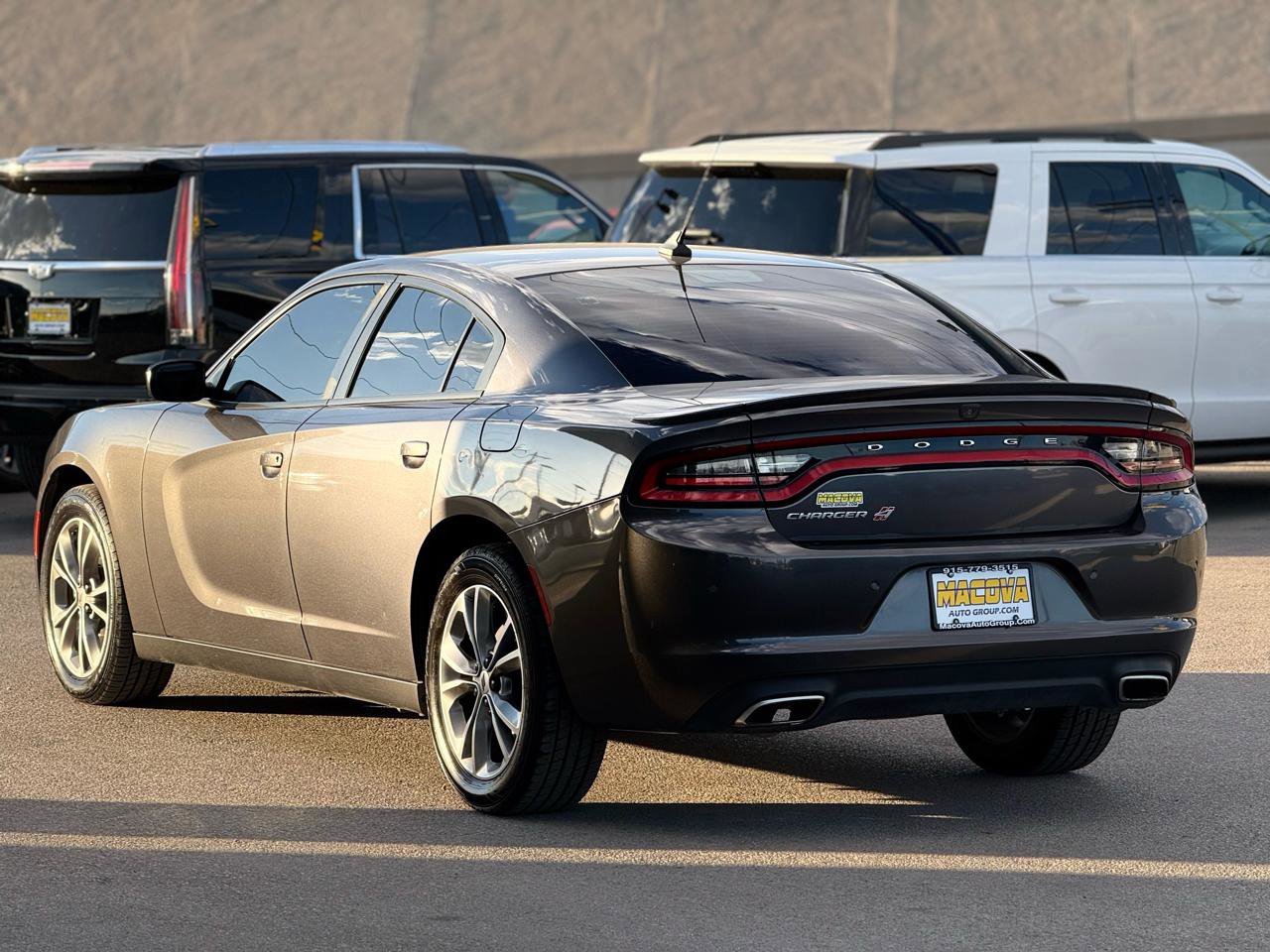 Used 2020 Dodge Charger SXT image 5