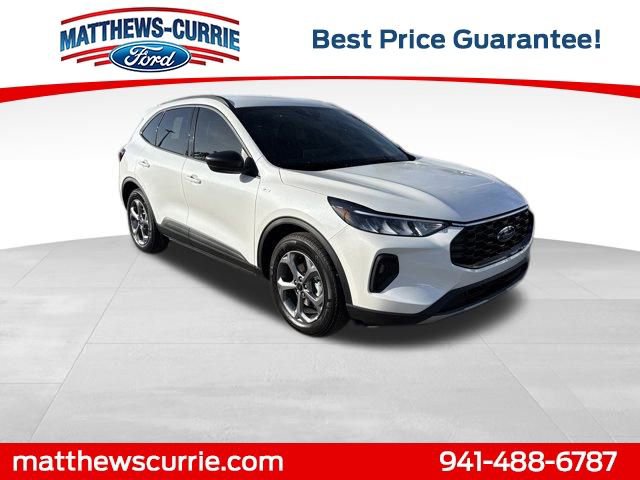 New 2026 Ford Escape ST-Line w/ Tech Pack #1 FWD image 1