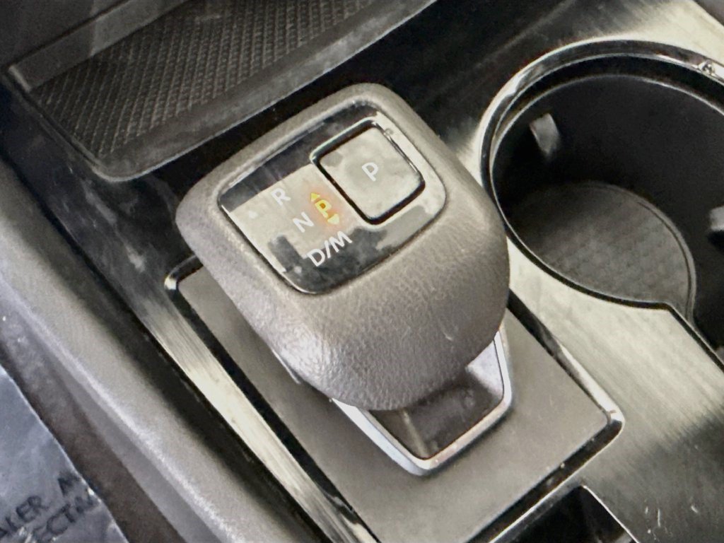 Used 2023 Nissan Rogue SV FWD image 19