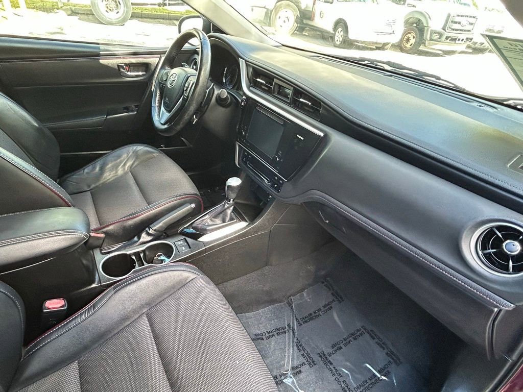 Used 2017 Toyota Corolla SE 50th Anniversary image 30