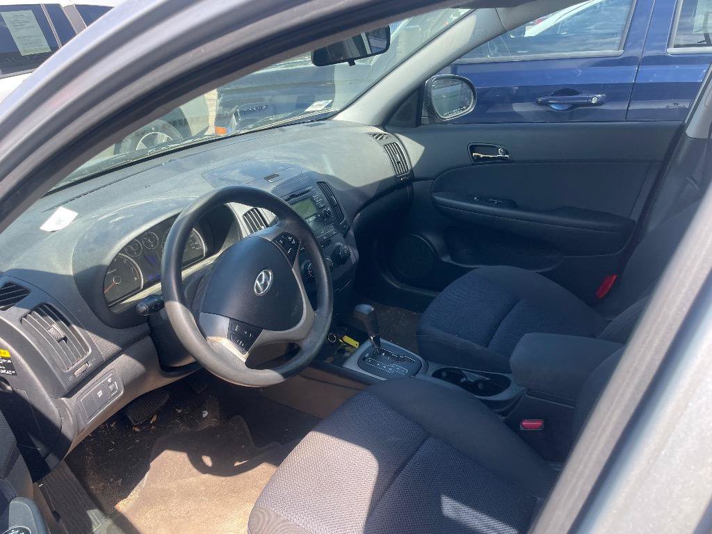 Used 2010 Hyundai Elantra SE w/ Popular Equipment Pkg 2 FWD image 9