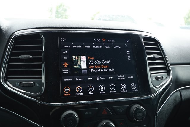 Used 2022 Jeep Grand Cherokee Limited RWD image 16