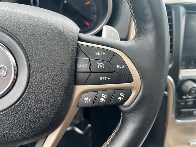 Used 2014 Jeep Grand Cherokee Overland w/ Advanced Technology Group AWD/4WD image 10
