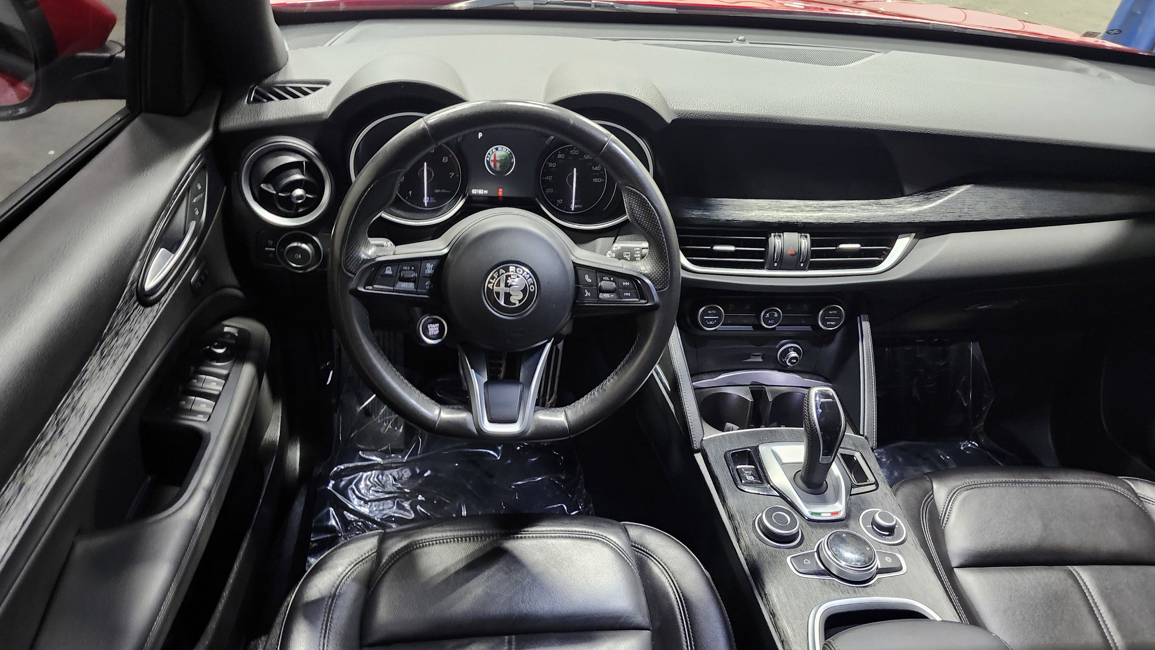 Used 2022 Alfa Romeo Stelvio Sprint image 28