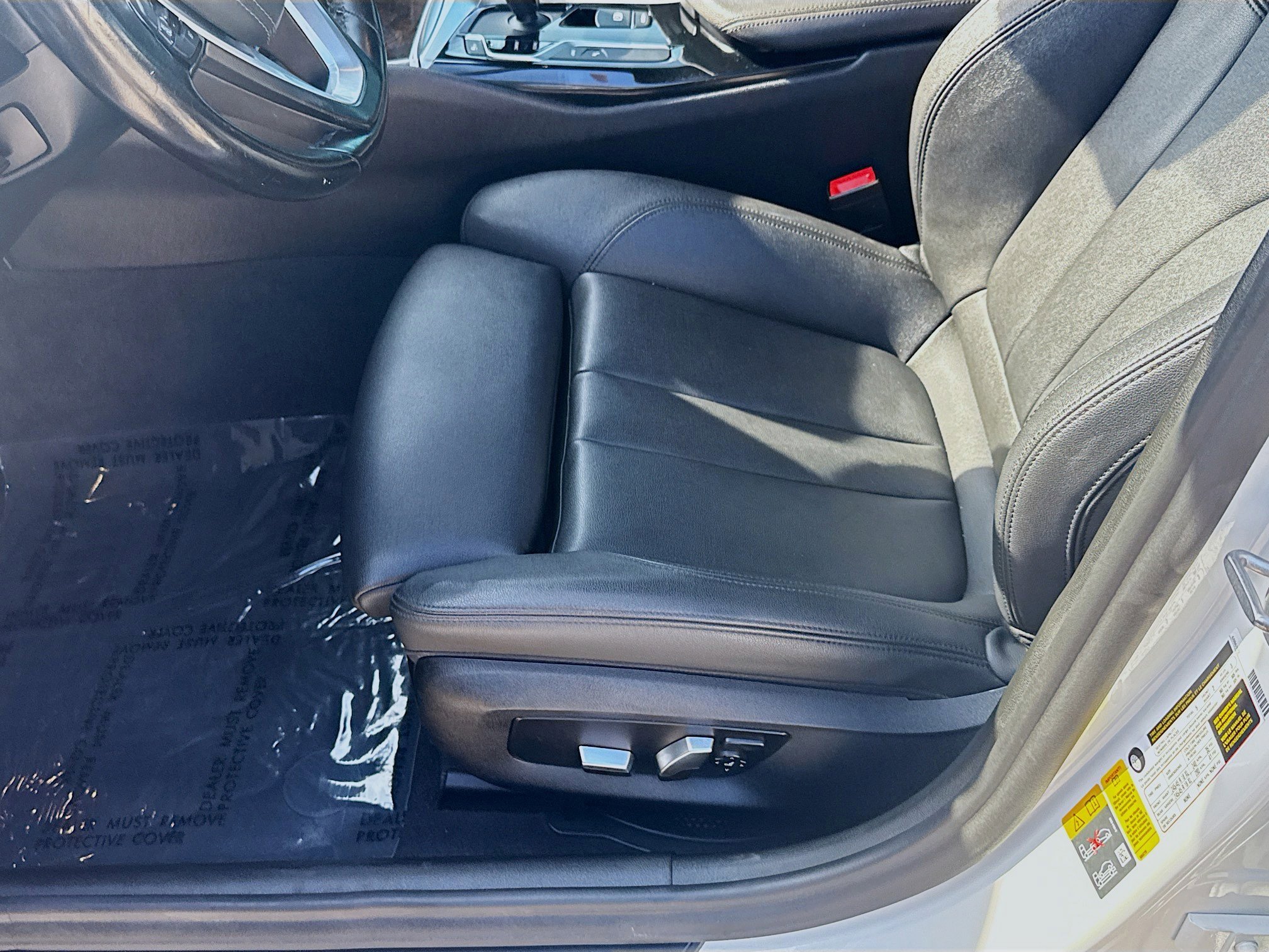 Used 2019 BMW 530e w/ Convenience Package RWD image 16