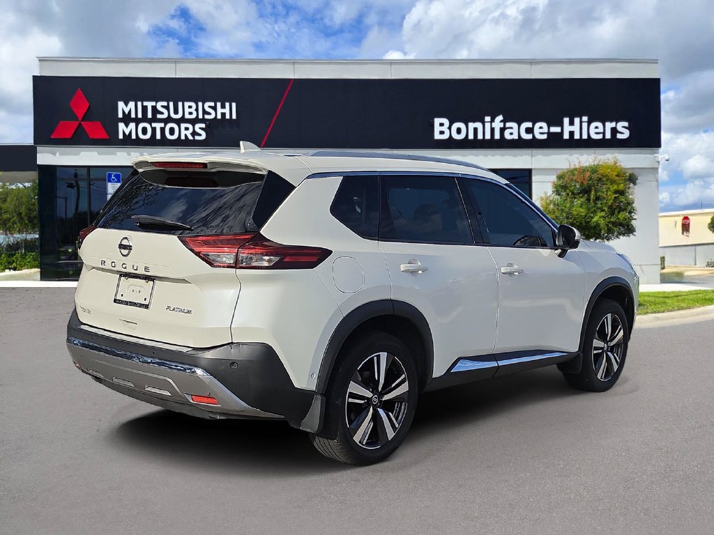 Used 2021 Nissan Rogue Platinum FWD image 4