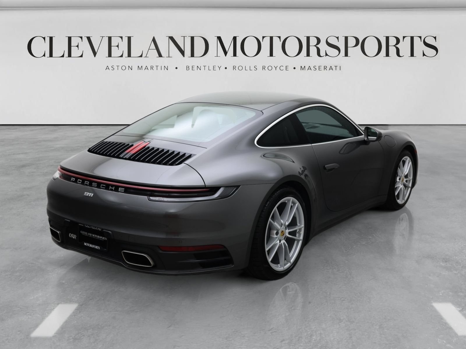 Used 2021 Porsche 911 Carrera RWD image 3