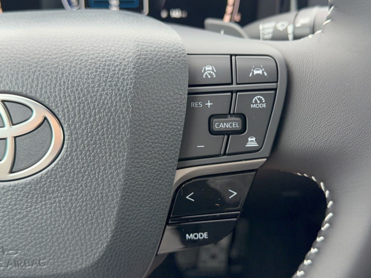 Used 2026 Toyota Camry SE FWD image 19