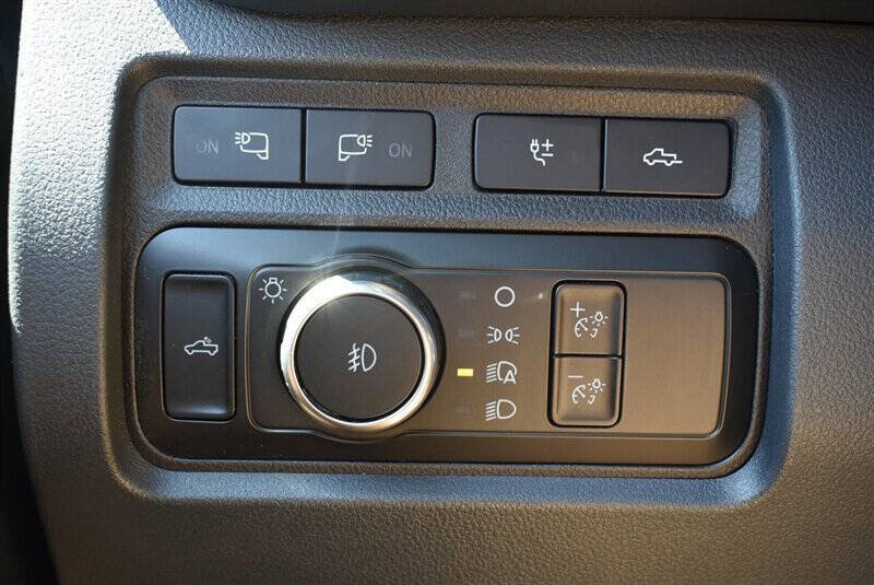 Used 2024 Ford F350 Platinum image 14