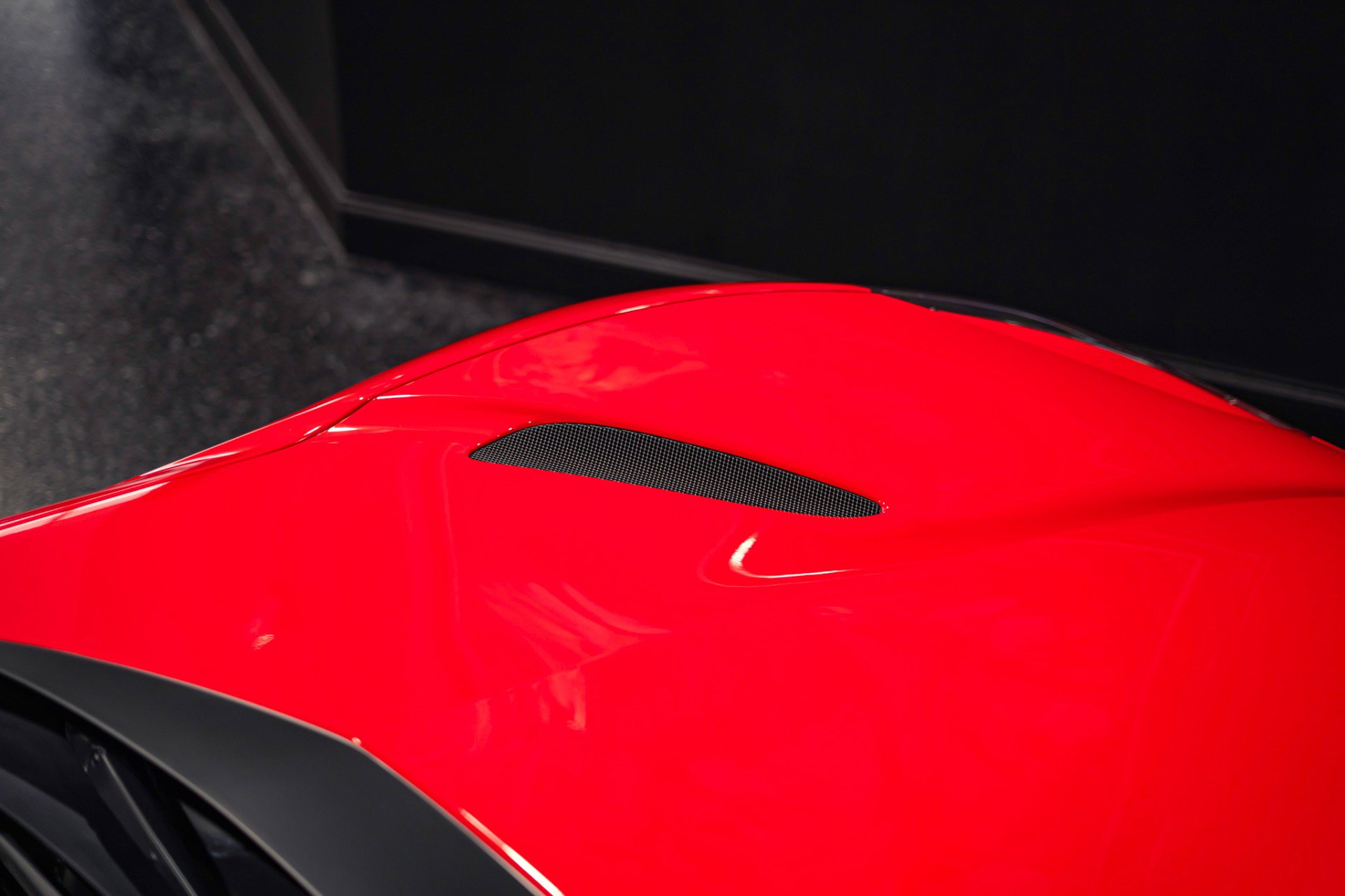 Used 2020 Ferrari 812 Superfast RWD image 29