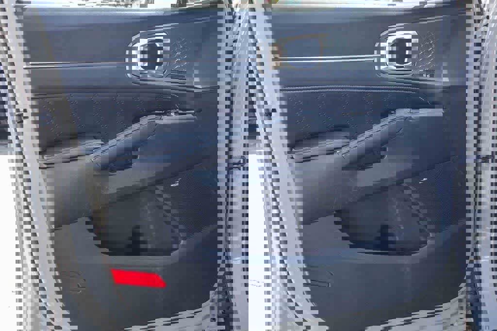 Certified 2023 Kia Sorento SX image 19