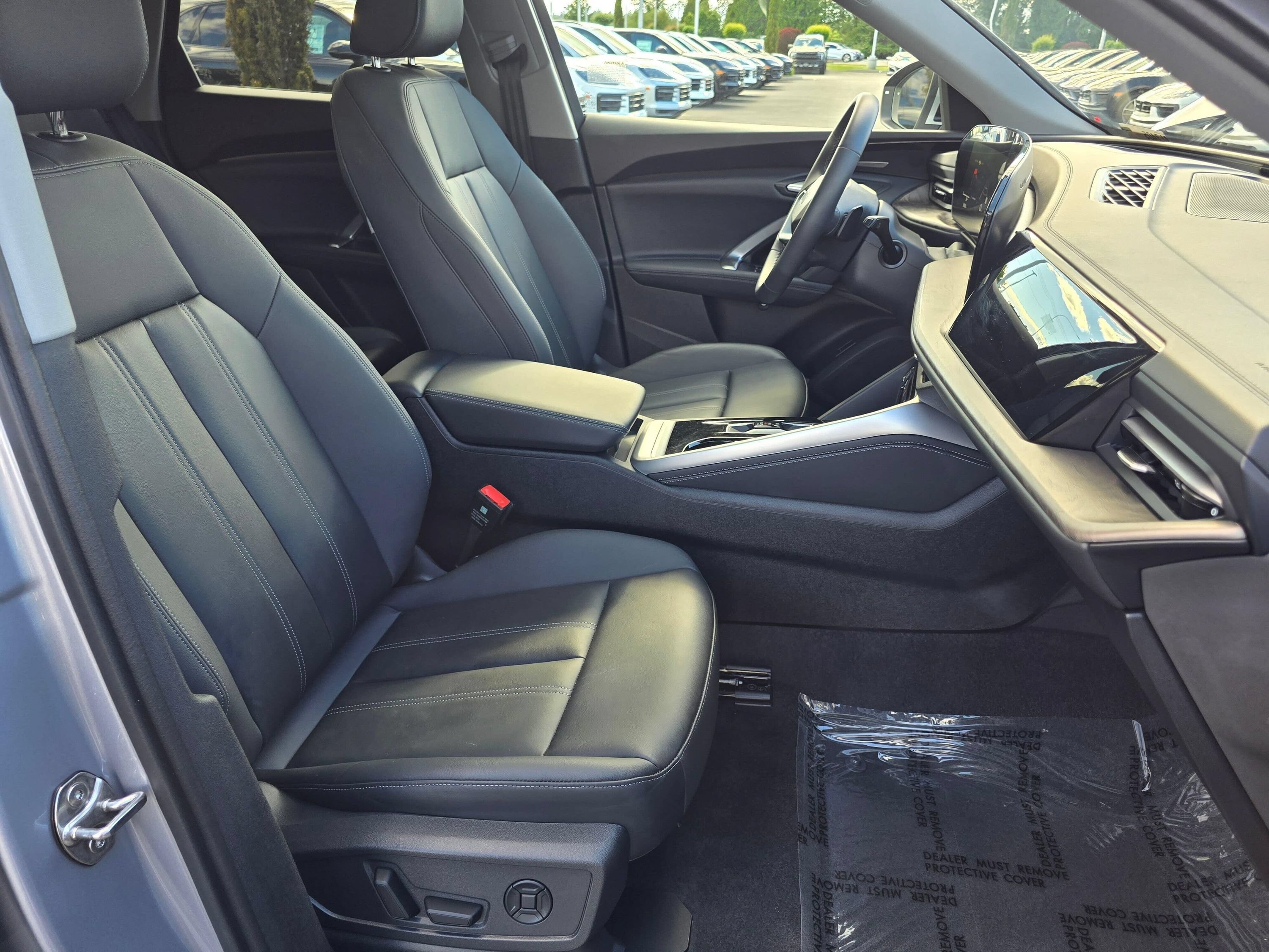 Used 2020 Audi Q8 Prestige w/ Prestige Package AWD/4WD image 27