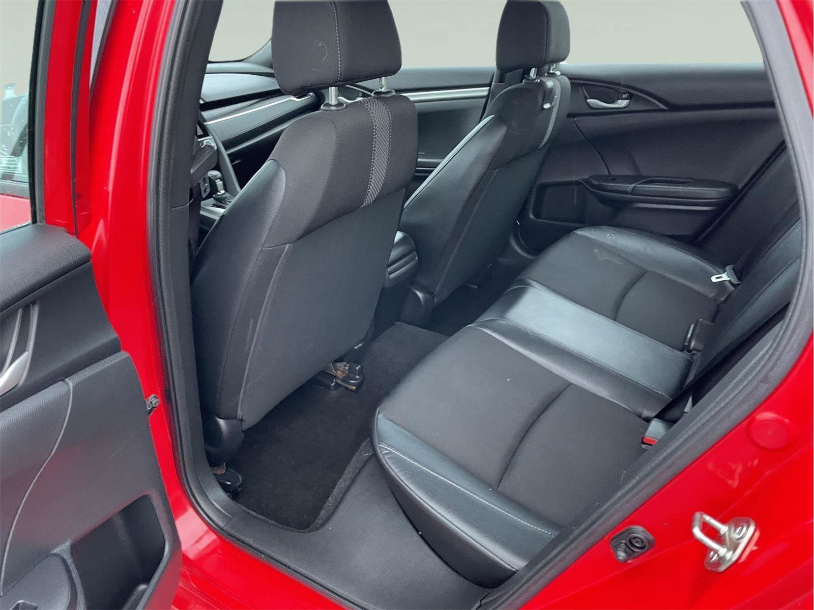 Used 2019 Honda Civic Sport image 14