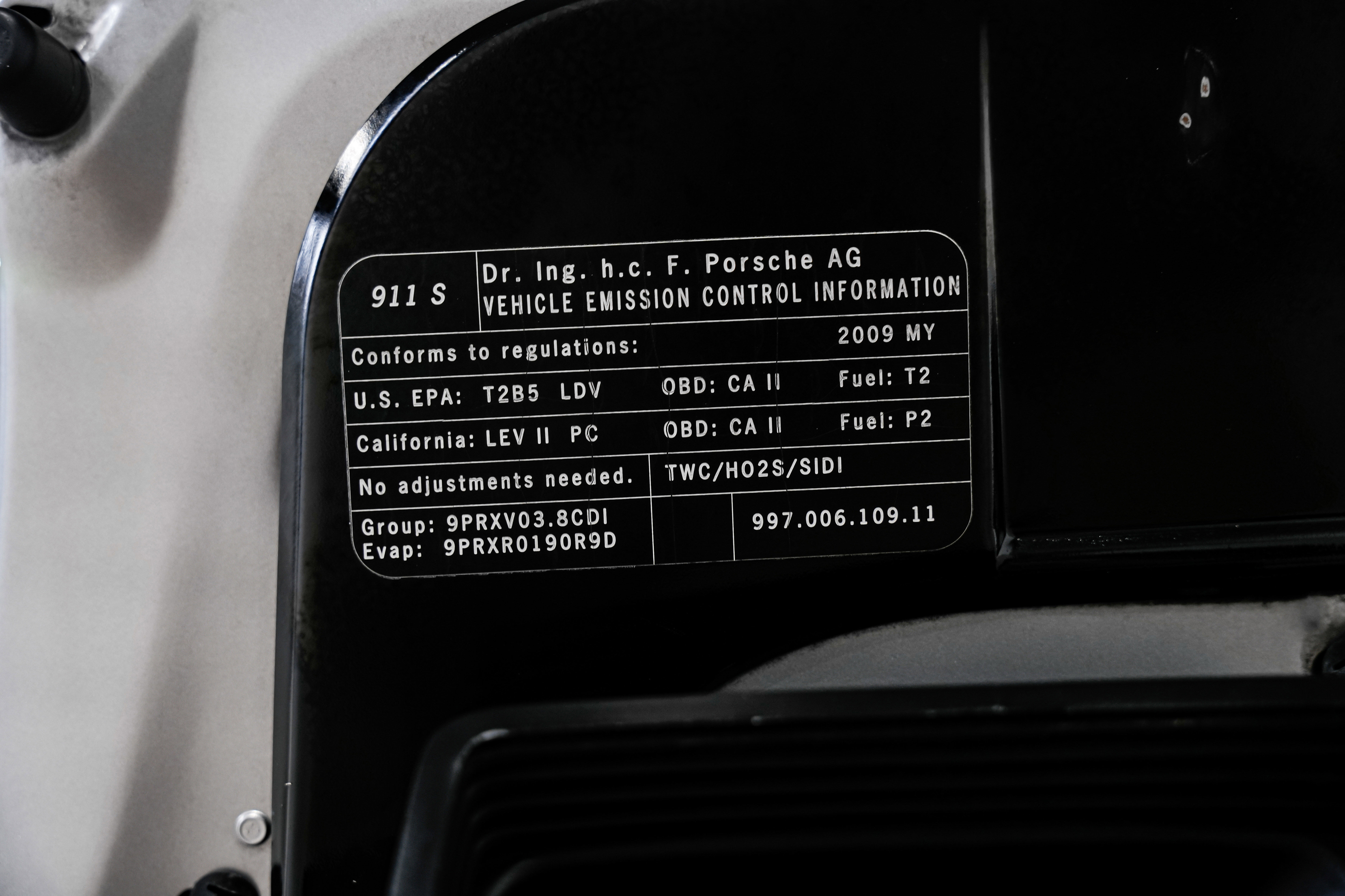 Used 2009 Porsche 911 Carrera S RWD image 36