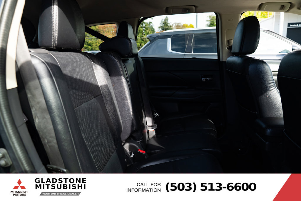 Used 2018 Mitsubishi Outlander GT AWD/4WD image 24