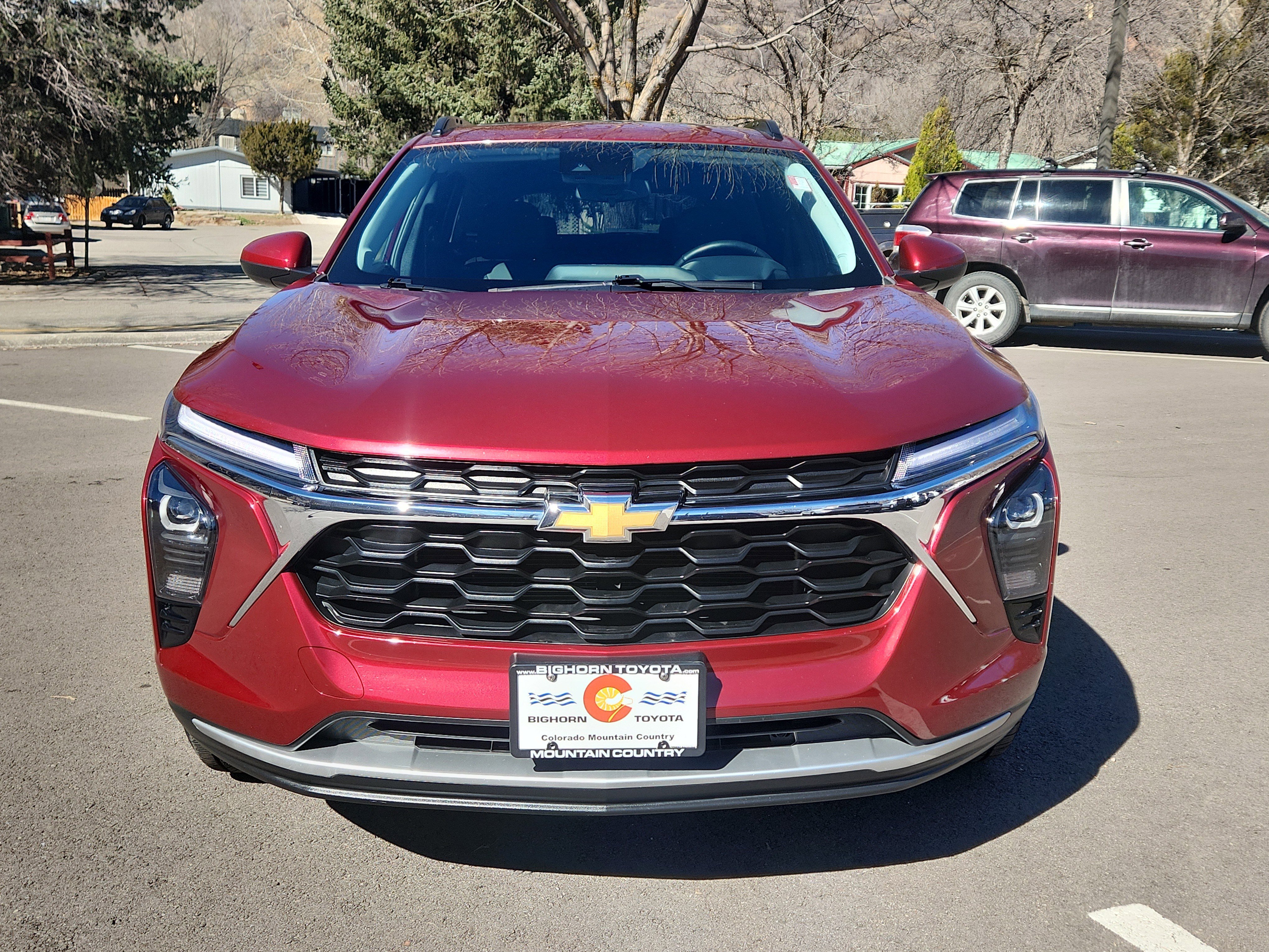 Used 2024 Chevrolet Trax LT w/ Sunroof Package image 5