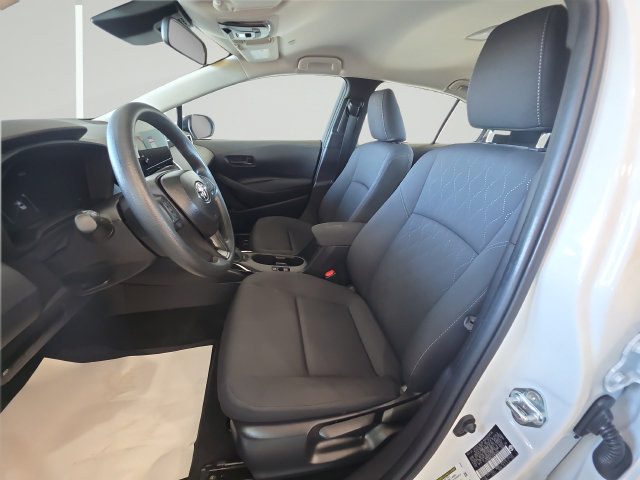 Used 2026 Toyota Corolla LE FWD image 12