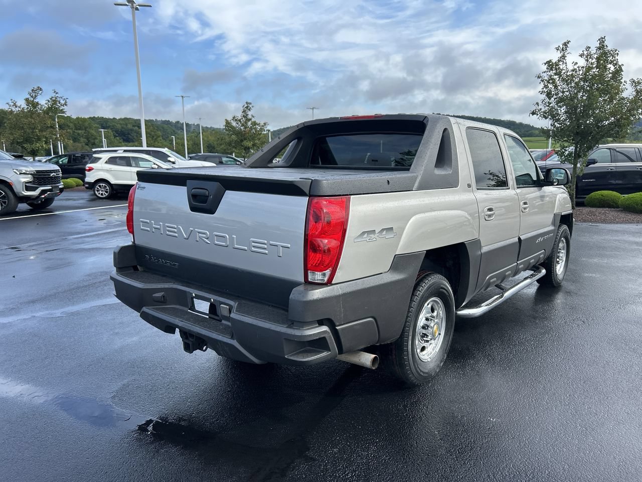 Used 2005 Chevrolet Avalanche 2500 w/ Preferred Equipment Group AWD/4WD image 7