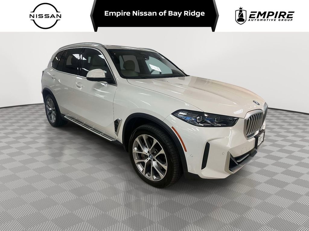 Used 2024 BMW X5 xDrive50e image 1