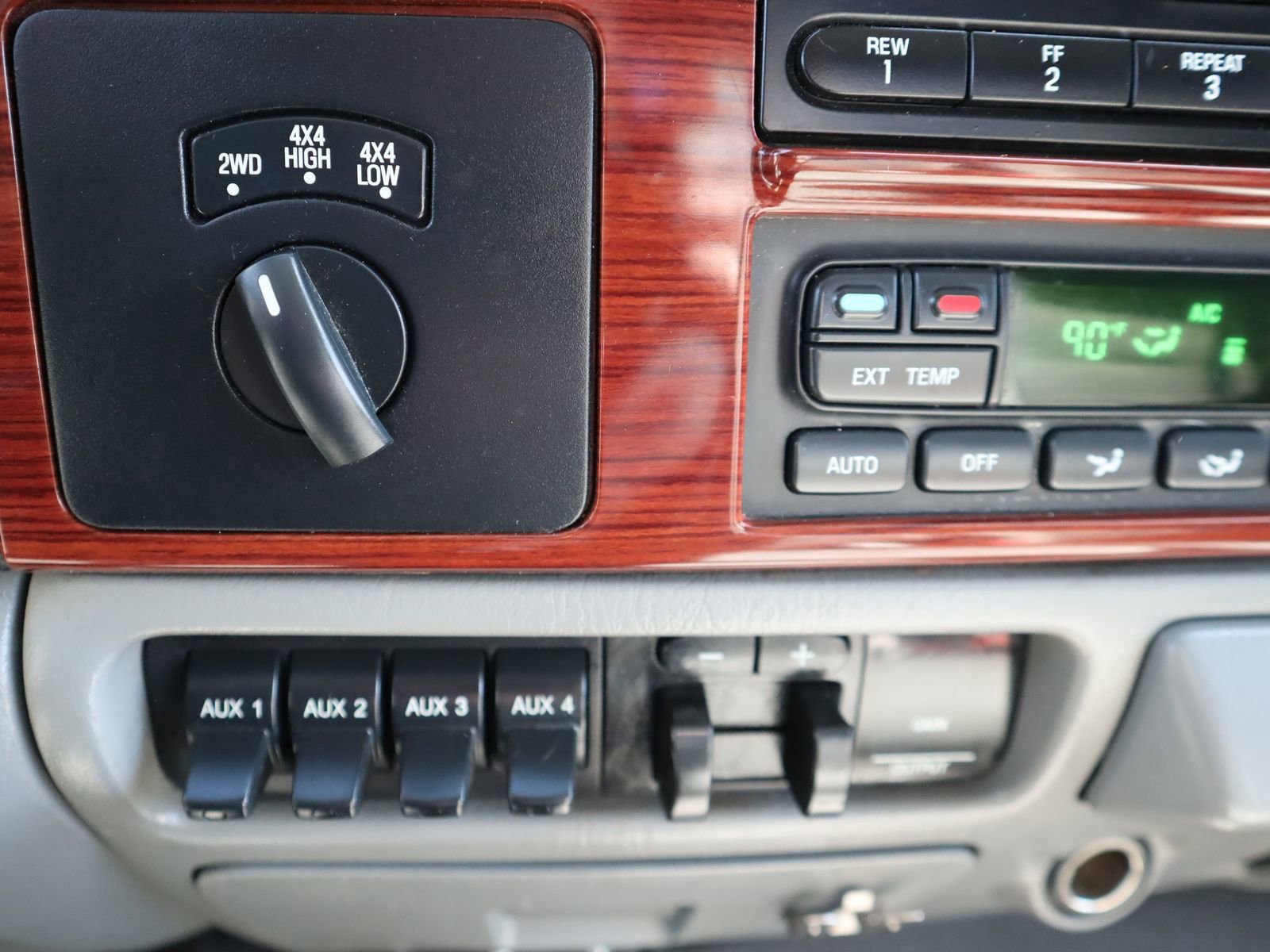 Used 2006 Ford F350 4x4 SuperCab DRW Super Duty image 44