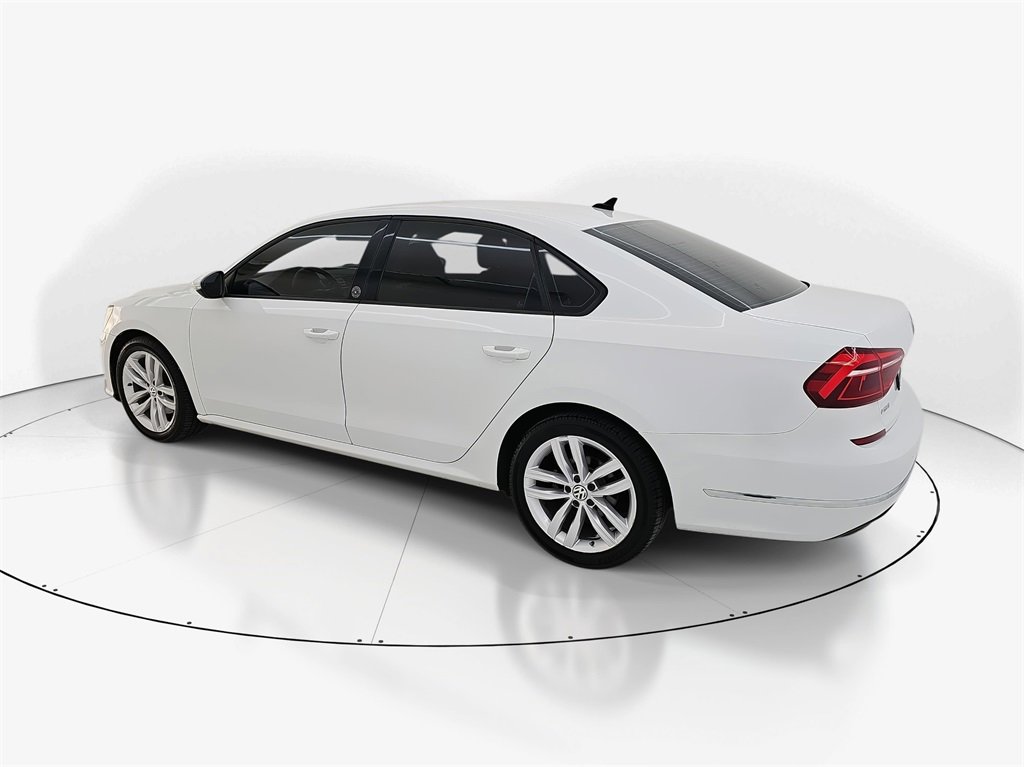 Used 2019 Volkswagen Passat 2.0T Wolfsburg w/ Wheels & Sunroof Package image 9