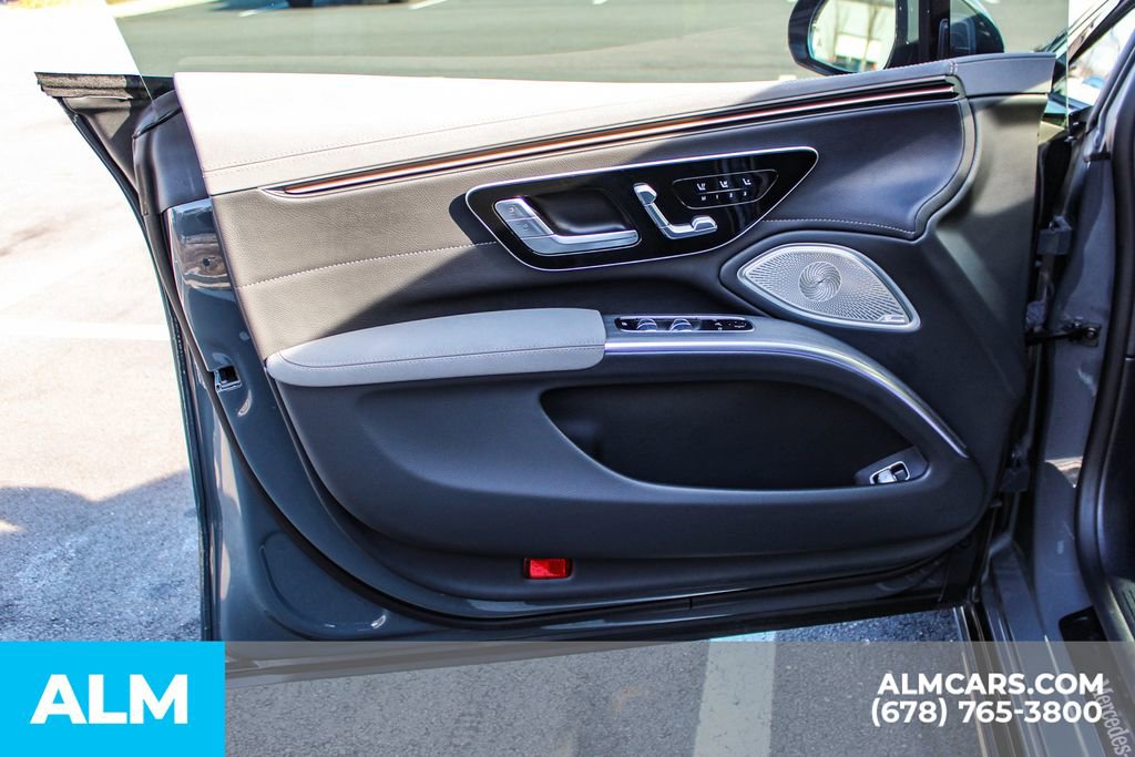 Used 2024 Mercedes-Benz EQS 580 4MATIC Sedan image 36