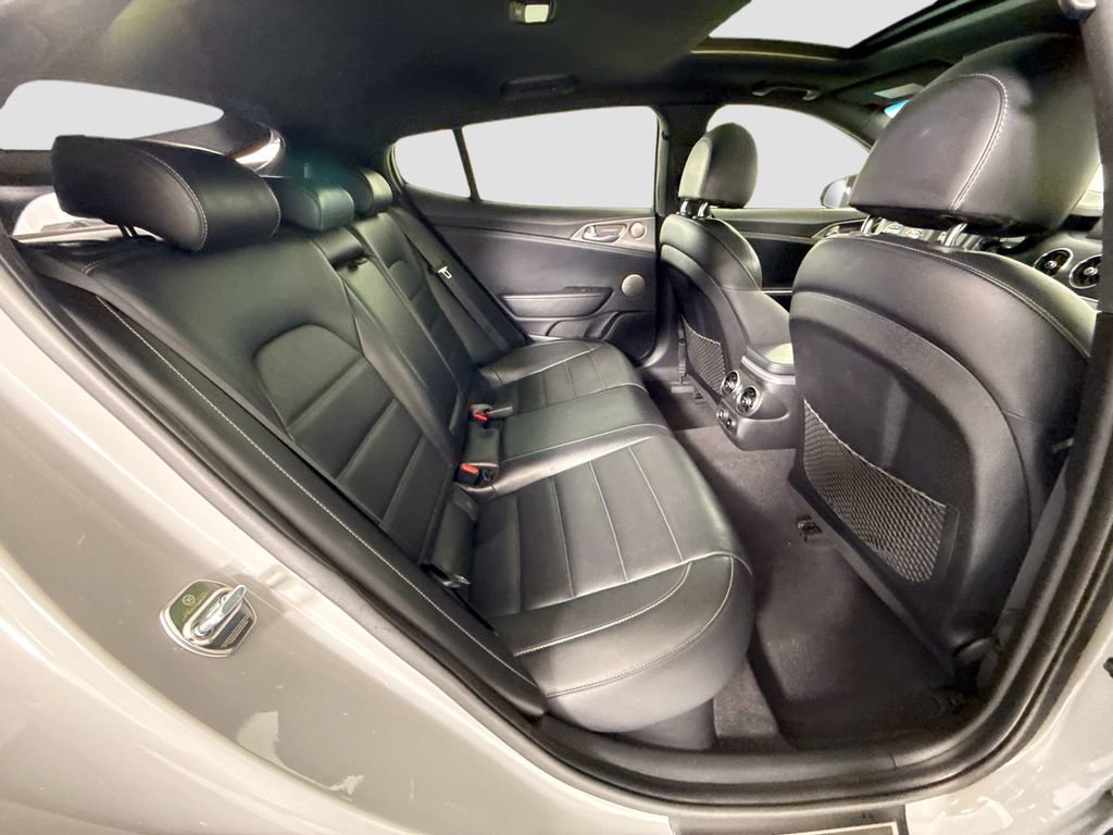 Used 2020 Kia Stinger GT2 RWD image 23