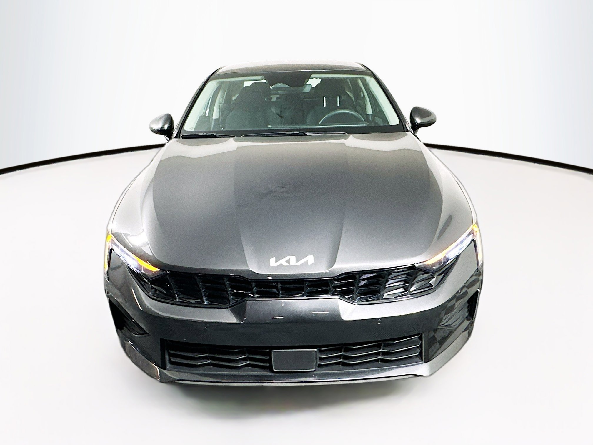 Used 2025 Kia K5 LXS FWD image 2