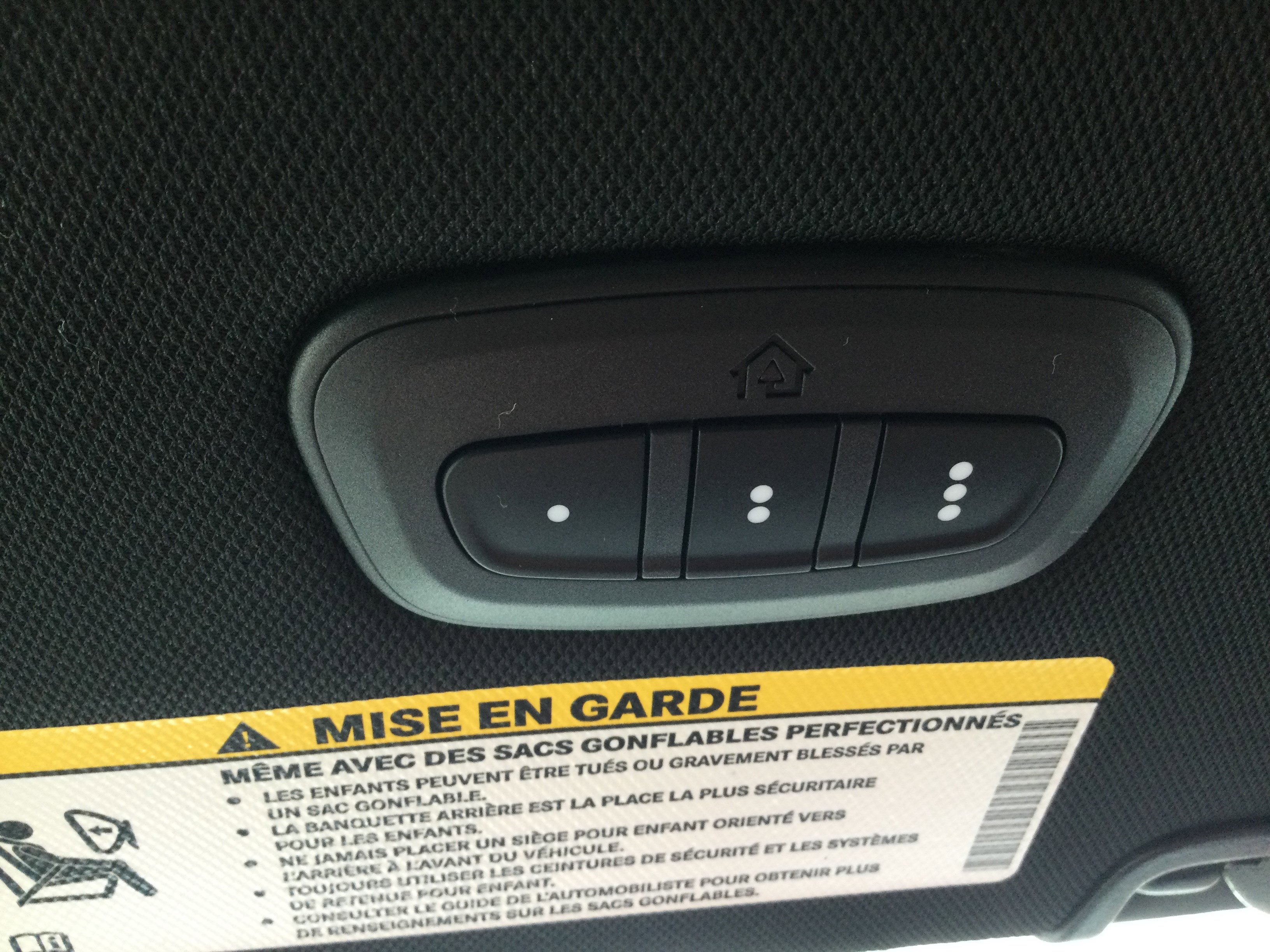 New 2026 Chrysler Pacifica Select image 15