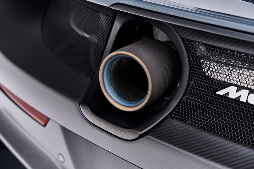 Used 2016 McLaren 675LT Coupe RWD image 47