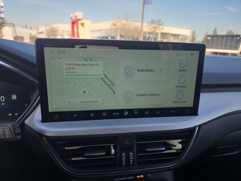 Used 2025 Ford Escape SE w/ PHEV Premium Package image 15