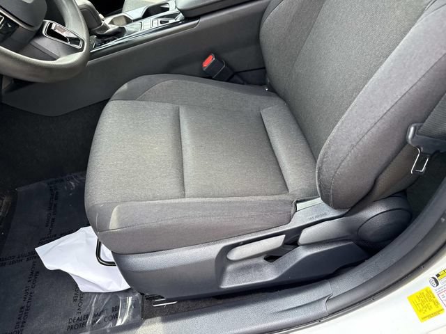 Used 2025 Toyota Camry LE AWD/4WD image 15