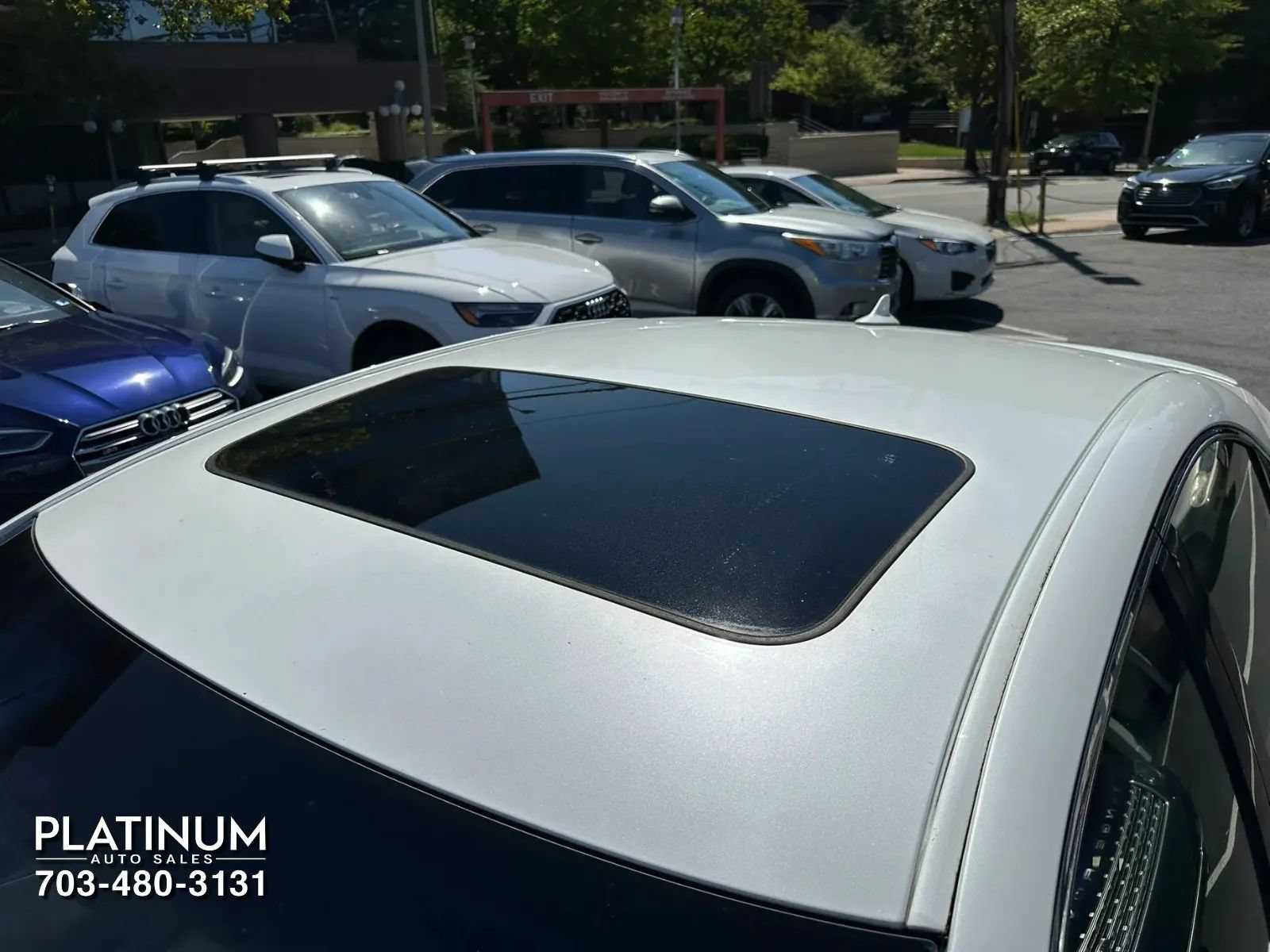 Used 2010 Lexus ES 350 w/ Preferred Accessory Package FWD image 15
