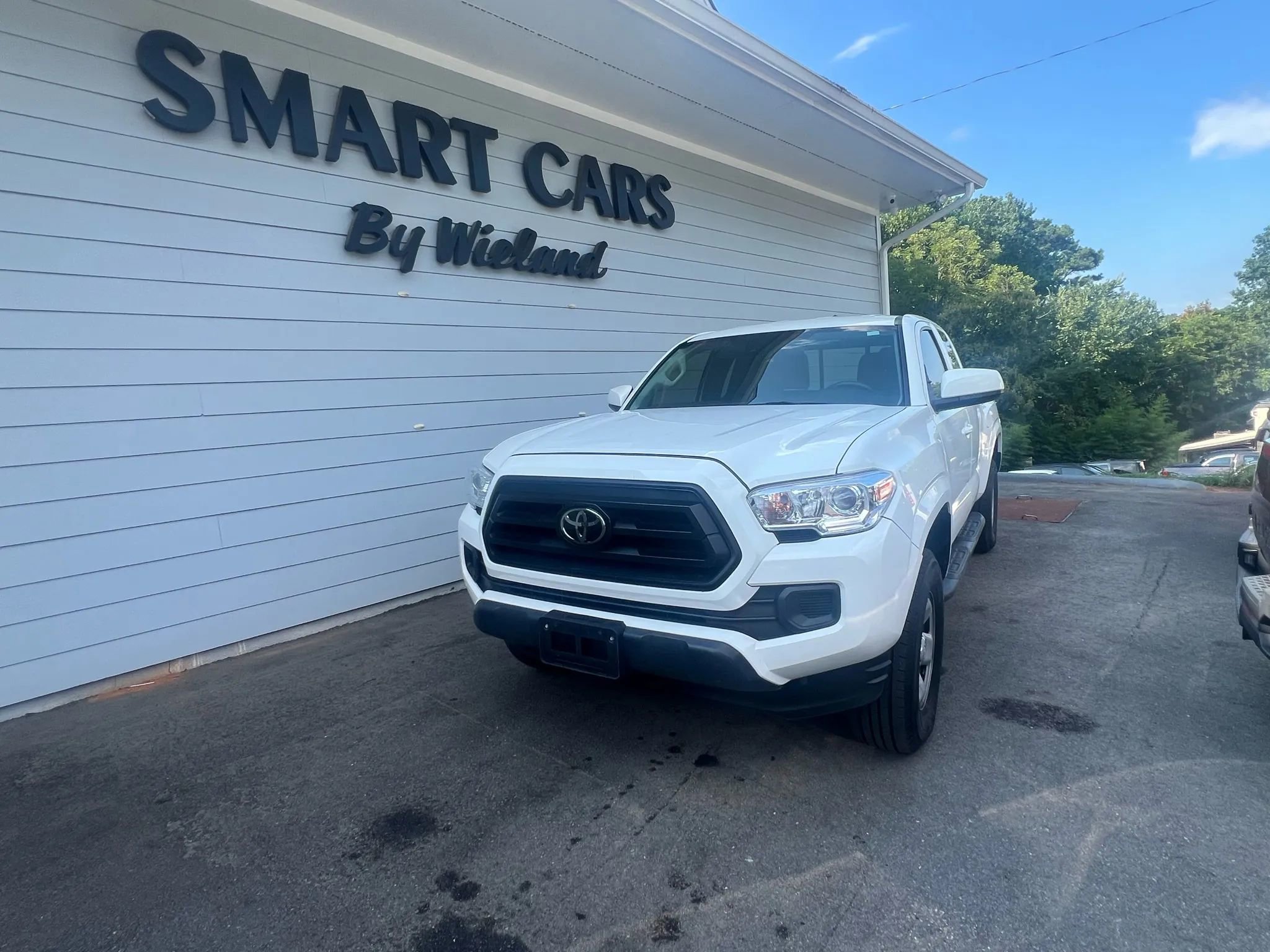 Used 2023 Toyota Tacoma SR w/ SR Convenience Package image 1