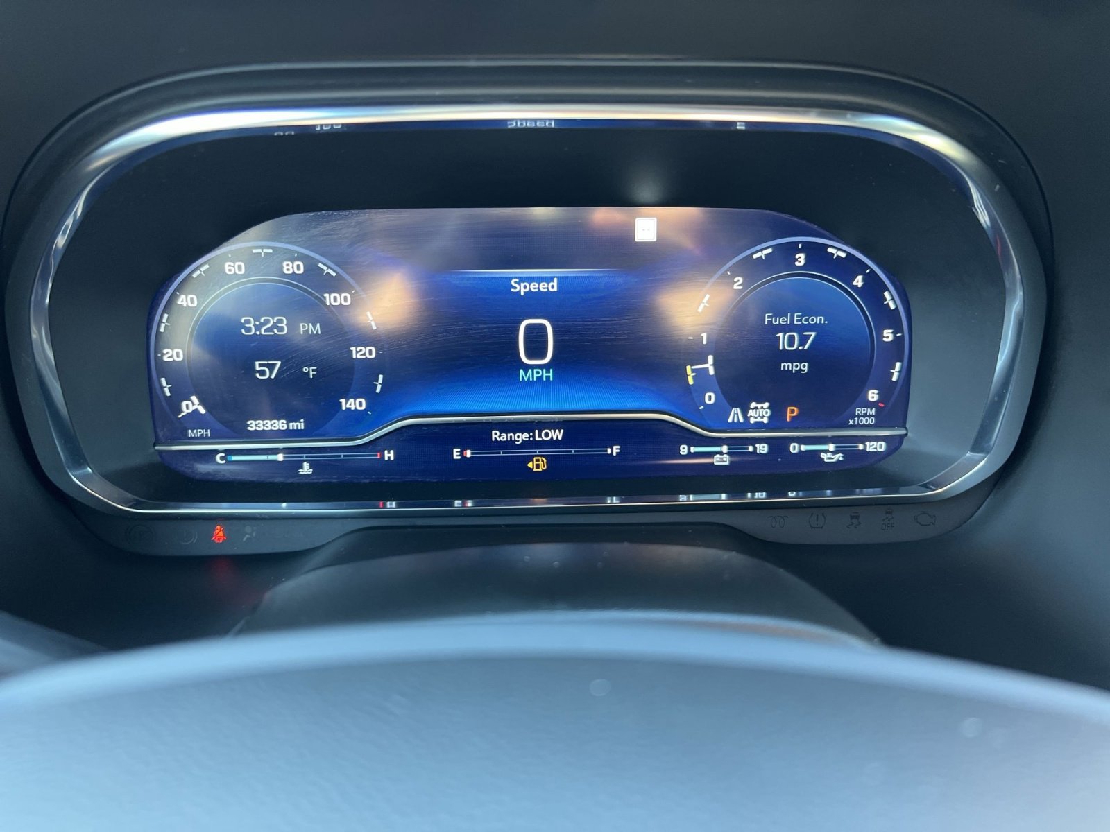 Used 2022 Chevrolet Tahoe LT w/ Luxury Package image 17