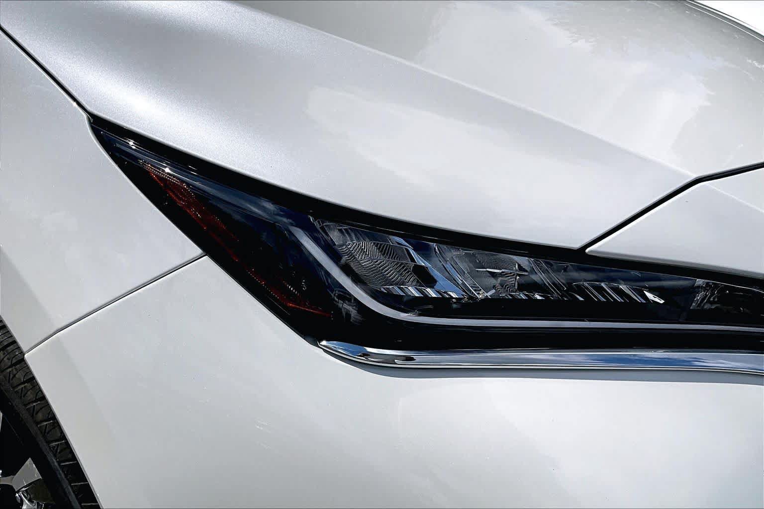 Used 2021 Toyota Venza LE w/ Carpet Mat Package (TMS) AWD/4WD image 25