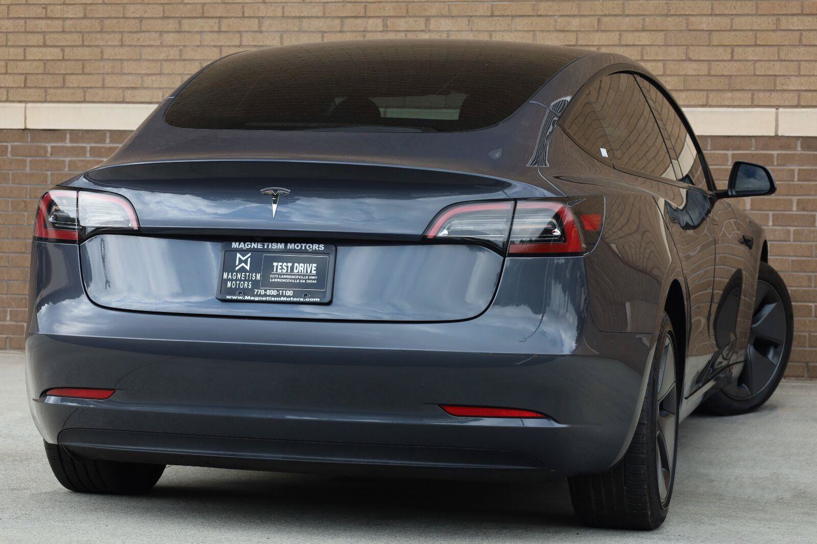 Used 2023 Tesla Model 3 Standard Range RWD image 9