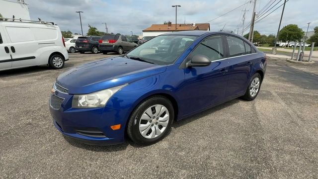 Used 2012 Chevrolet Cruze LS FWD image 4